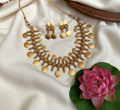 Dhanika choker